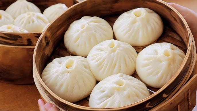 Baozi (包子) Chinese dumpling-image